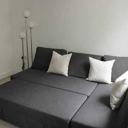 2 Bedroom Central London Apartment Modern And Stylish Екстериор снимка