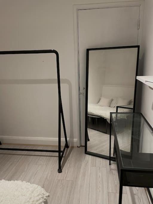 2 Bedroom Central London Apartment Modern And Stylish Екстериор снимка