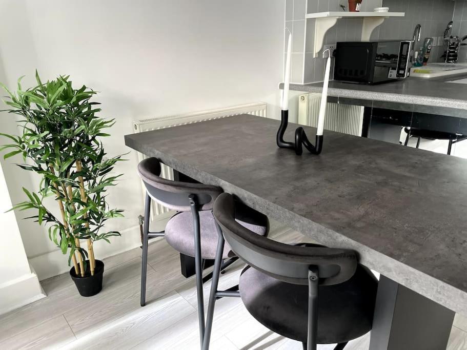 2 Bedroom Central London Apartment Modern And Stylish Екстериор снимка