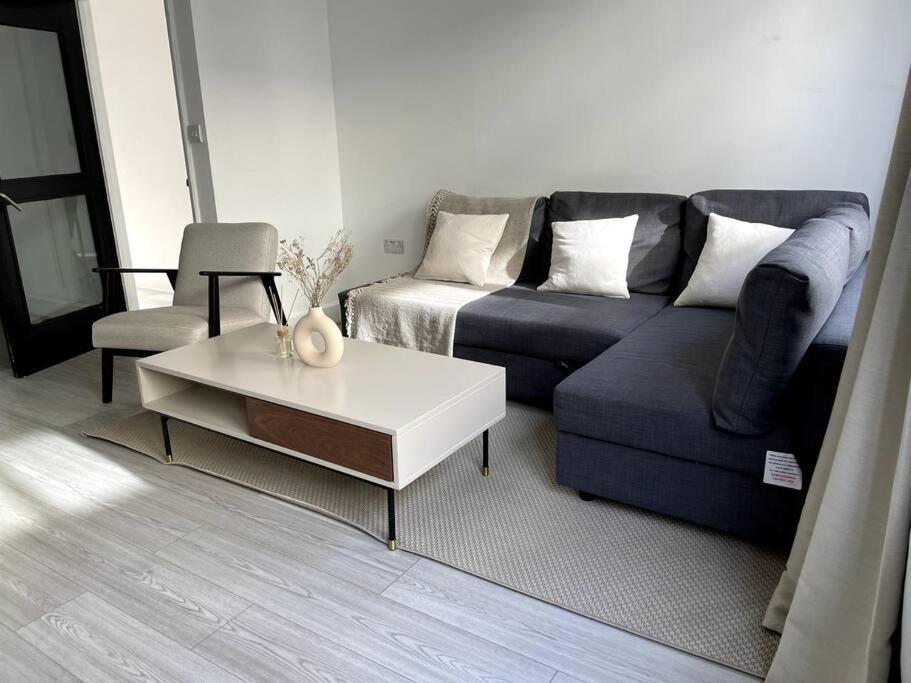 2 Bedroom Central London Apartment Modern And Stylish Екстериор снимка